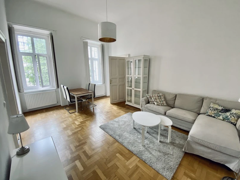 2-bedroom apartment on Nádor utca – Budapest District V, Nádor utca – photo 1