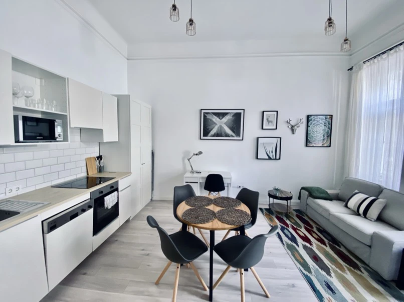 Characterful 1-bedroom apartment at Oktogon