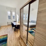 Spacious 1-bedroom apartment near the Basilica – Budapest District V, Október 6. utca – photo 5