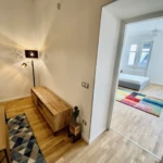 Spacious 1-bedroom apartment near the Basilica – Budapest District V, Október 6. utca – photo 8
