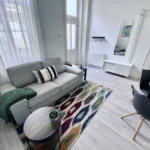 Characterful 1-bedroom apartment at Oktogon – Budapest District VI, Teréz körút – photo 4