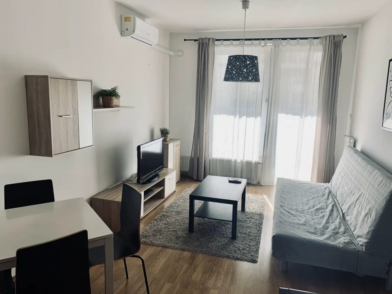 Furnished 2-room apartment on Corvin sétány