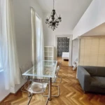 2-room apartment with mezzanine on Podmaniczky utca – Budapest District VI, Podmaniczky utca – photo 2