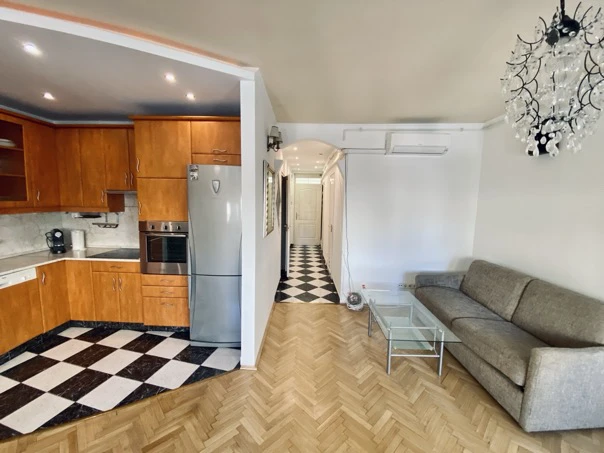1-bedroom apartment near Oktogon