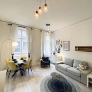 Well-furnished 1-bedroom apartment at Oktogon