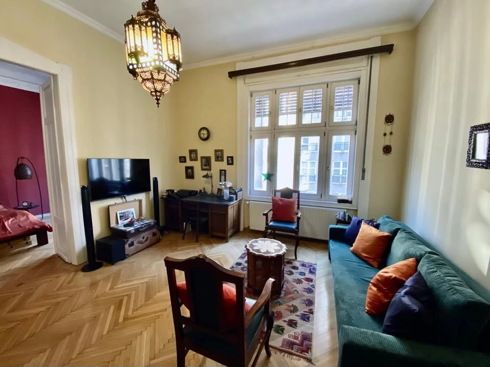 2-bedroom apartment with separate living room in Újlipótváros