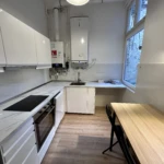 Frissen felújított bútorozatlan lakás a Nyugatinál – Budapest District XIII, Vávi út – photo 1